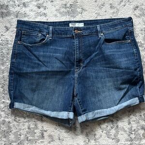 Signature by Levi Strauss & Co. Women's Mid-Rise Shorts, size 20